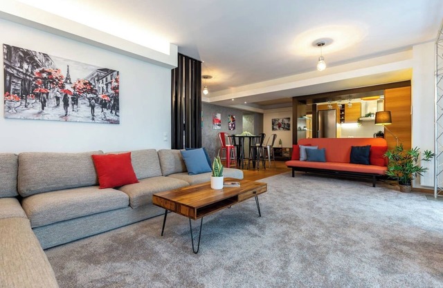 Wonderful 1BR & Balcony: Heaven for Extended Stays