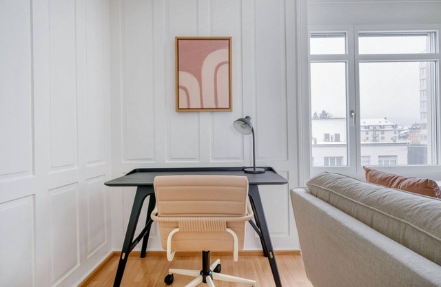Wonderful Hard 1BR w/Shared W/D, 2 min to Groceries, by Blueground