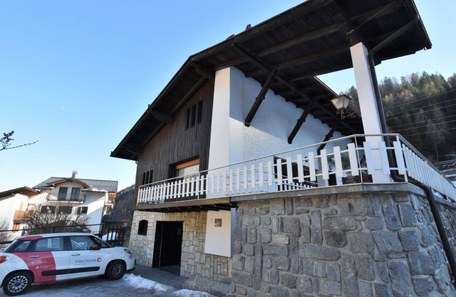 Wonderful private villa for 8 people with WIFI, TV, terrace and pets allowed