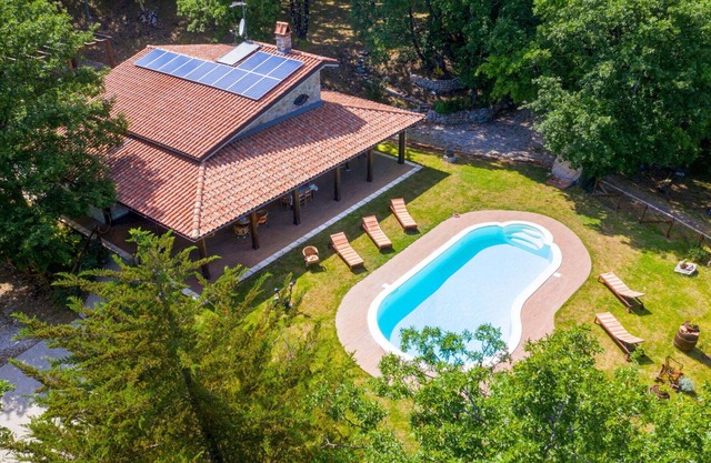 Wonderful private villa with A/C, WIFI, private pool, TV, patio, pets allowed and panoramic view