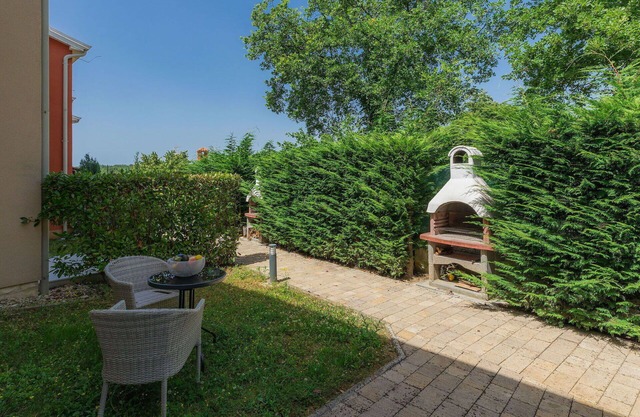Wonderful villa for 6 guests with private pool, A/C, WIFI, TV, terrace, pets allowed and parking