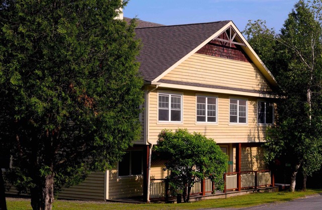 Work, creative or vacation residencies.