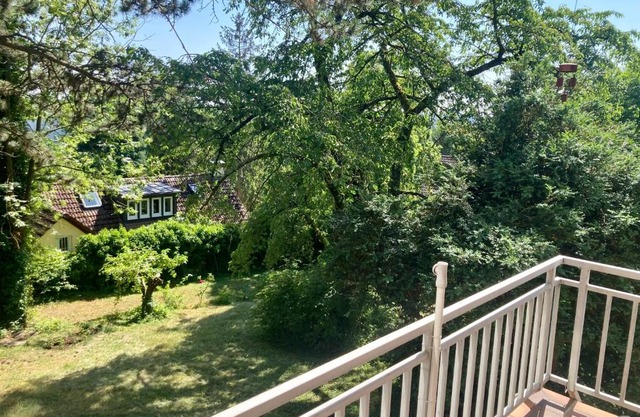 WORKATION Nature View mit Balkon, indoor Pool, Küche Tiefgarage auf Anfrage