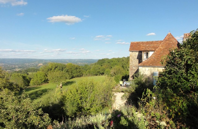 Writer Retreat, Tranquil Stone Farmhouse, Views, Ancient Barns, Rose Garden