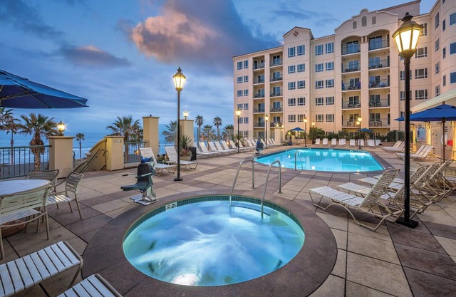 Wyndham Oceanside Pier Resort | 2BR Suite
