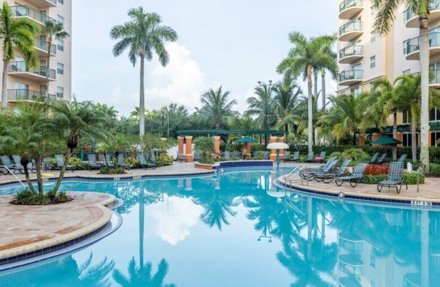 Wyndham Palm-Aire - 1 Bedroom Condo