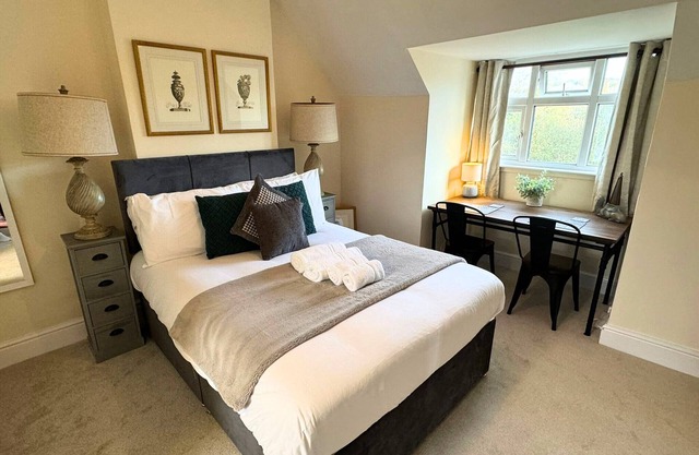 Y-Not House | Deluxe Double Room