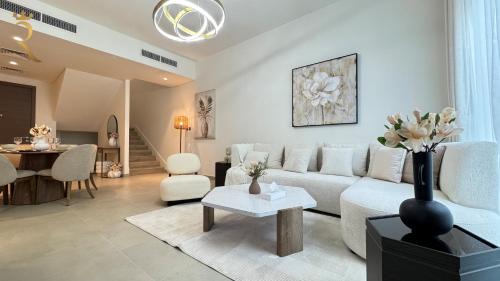 Yas Island Luxury 4BR Garden View