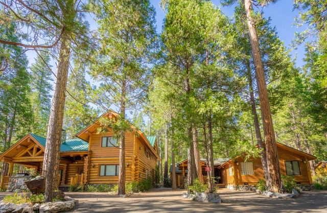 Yosemite's Luxury Estate at The Redwoods in Yosemite