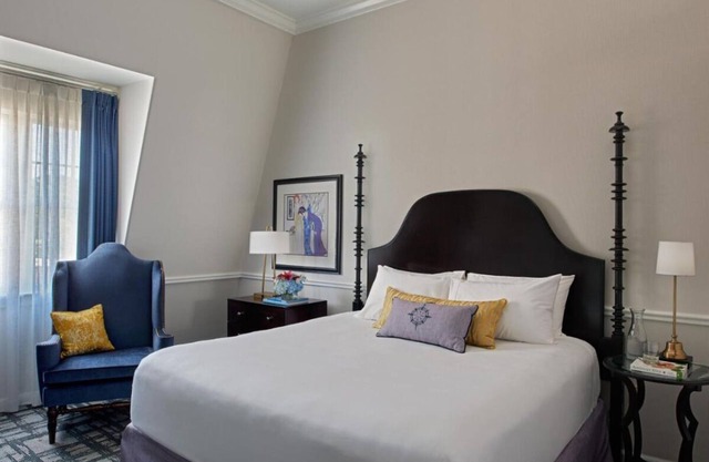 Your Home Away From Home! 4 Convenient Units, Pool, Onsite Parking!