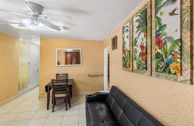 Yours for the asking- Cozy, Caribbean, condo by RedAwning