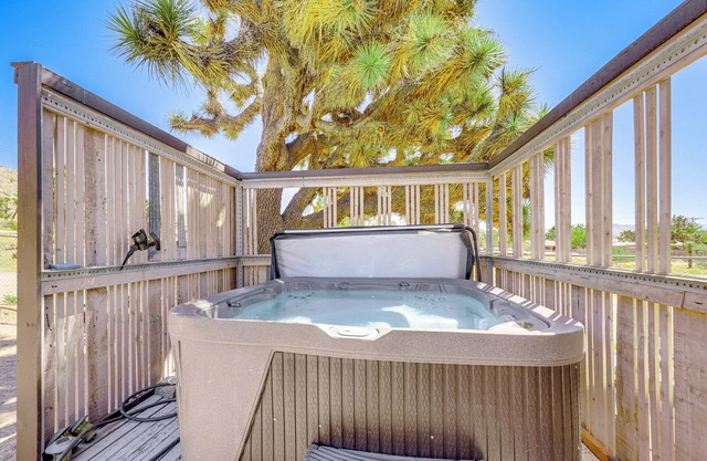 Yucca Valley Oasis w/Hot Tub, Near Joshua Tree!