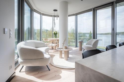 Zatoka Premium Elite4Rent apartamenty z panoramicznym widokiem na jezioro i przestronnymi tarasami