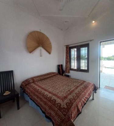 Zen in the hills, serviced Apartment