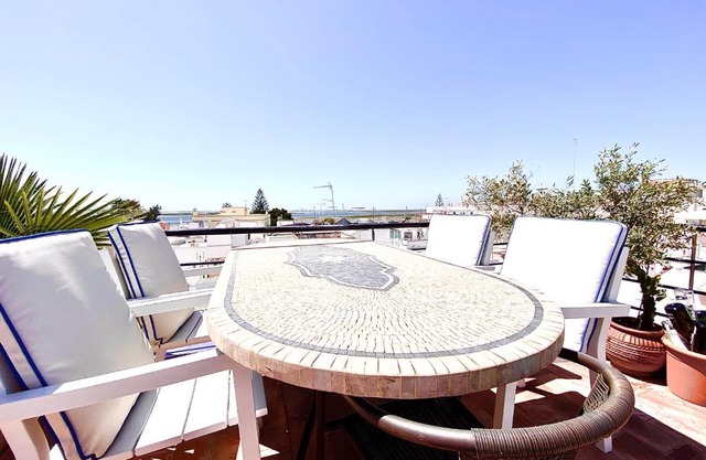 Zenit Budget Basicinn B&B Olhao ext prive bathroom