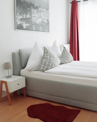 Zentral, ruhig, 4Personen, Balkon, Waschmaschine