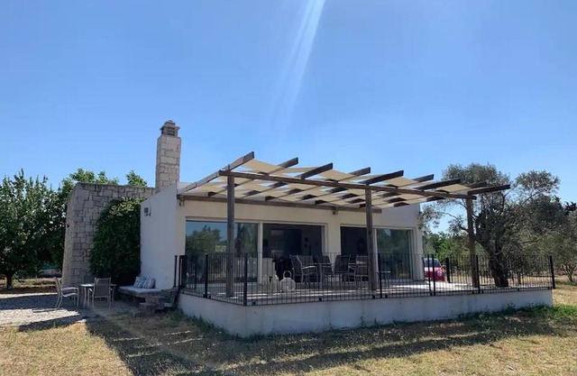 Zeytincik Çiftlik- 50 dönümlük bahçedeki tek ev