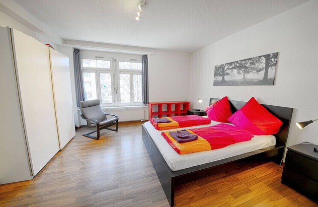 ZH Raspberry l - Oerlikon HITrental Apartment