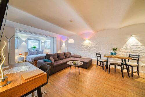 Zuarin Gewölbekeller - direkt am Schlossgarten von Schwerin - Parkplatz auf Anfrage - Aufladestation für Elektro-Autos vorhanden