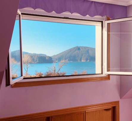 Cerdeira Apartment | Ático en primera línea de playa