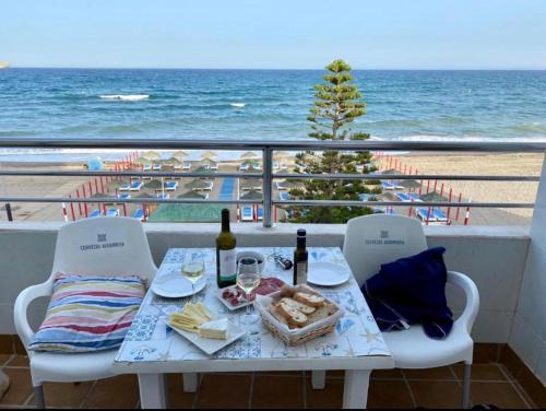 Roquetas de Mar Apartment | Ático frente al mar, un dormitorio "Cielo Azul"