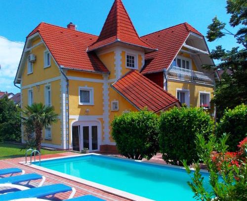 Balatonfured Apartment | Éden Villa Apartmanház 2