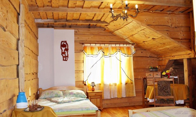 Czarna House | Źródło Odnowy - Woda Alkaliczna Zasadowa pH - 8