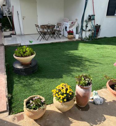 Qiryat Shemona Apartment | יחידת דיור חדשה עם גינה ומקלט - היחידה בגליל