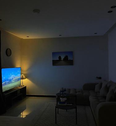 Mizail Apartment | استديو انيق بحي العقيق ببلكونه خارجيه ودخول ذكي