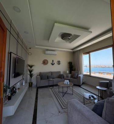 Haql Ski Chalet | استراحة شاطي النخيل مطله على البحربدون مسبح