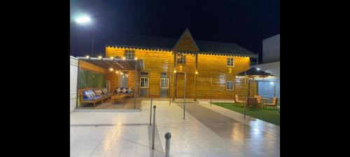 Al Khafji Ski Chalet | القصر الريفي