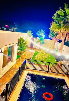 Buraydah Ski Chalet | شالية السرايا الفاخر