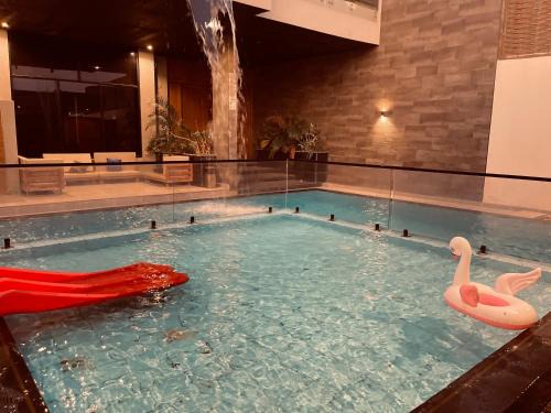 Dhahban Ski Chalet | شاليهات سي سايد