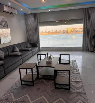 Durrat Al-Arous Ski Chalet | شاليه لاقينا-هوم للعوائل