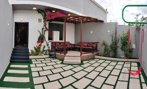 Mizail House | فلل الكناري