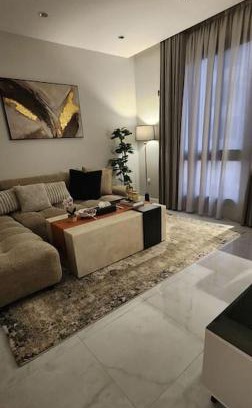 Al Wahah Apartment | مسكن فاخر غرفتي جلوس ونوم بسندس
