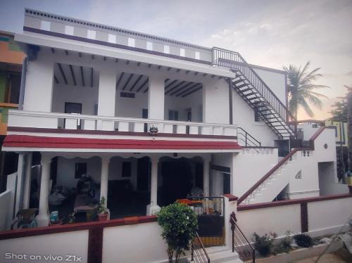 Kamalapur House | ನಮ್ಮ ಮನೆ Our Home Homestay, Anegundi