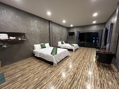 Lang Suan Resort | ตามตะวันรีสอร์ท