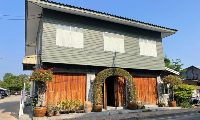 Prakhon Chai Bed & Breakfast | บ้านแสนรัก Casa Dolce Casa, Prakhon Chai
