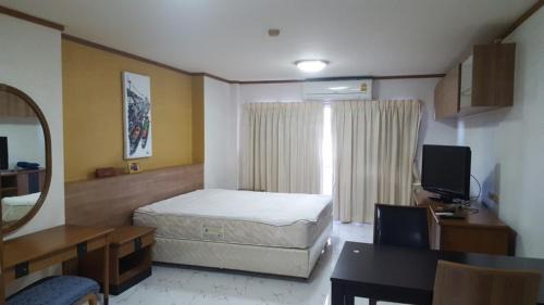 Tha Thaewawong House | ศรีราชาเบย์วิว