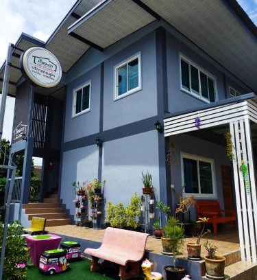 Nan House | เรือนวรา - Wara Guesthouse