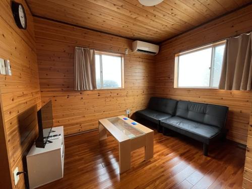 Amami House | 閑静な立地 繁華街とコンビニ バス停徒歩圏内 奄美 Guest House iroha 1日1組 2025年5月 Open Quiet Location Near Downtown One Group Per Day