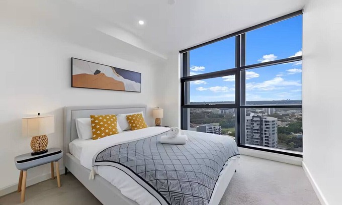 Harris Park Apartment | 高层公寓,2分钟可以到达火车站,购物中心,设施便利