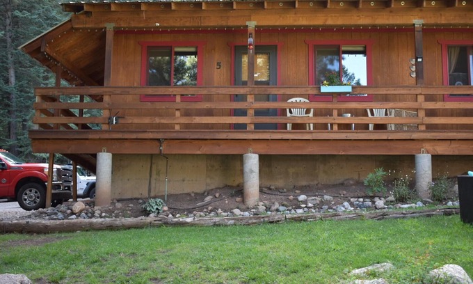 Bayfield Cabin | 0005) The Wolf Cabin