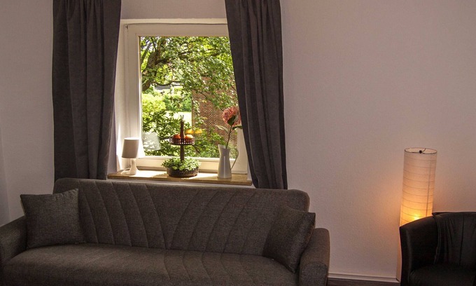 Wilhelmshaven Apartment | 090d-193, Germany