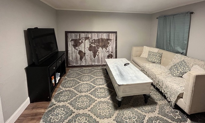 Nassau County Villa | 1/1 Suite in Hilliard 5 Minutes South of Georgia Boarder
