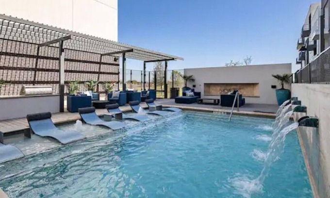 Pflugerville Apartment | 1 bdr Suite w/pool, workspace, 17mins from Domain