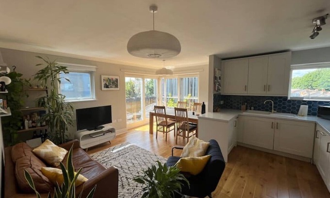Nunhead Apartment | 1 Bed. 8 mins to London Bridge Station