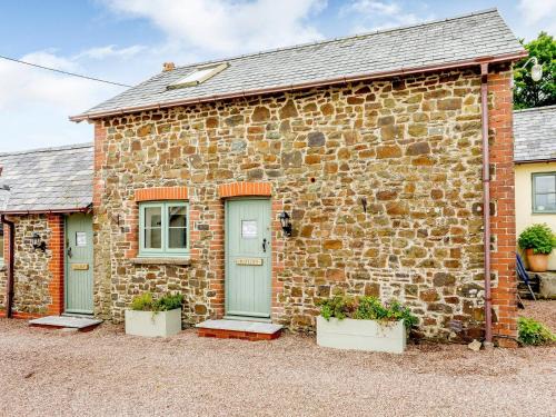 Black Torrington House | 1 Bed in Great Torrington 00782