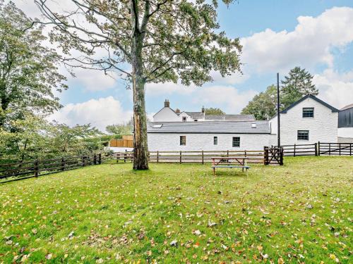 Lockerbie House | 1 Bed in Lockerbie 93110
